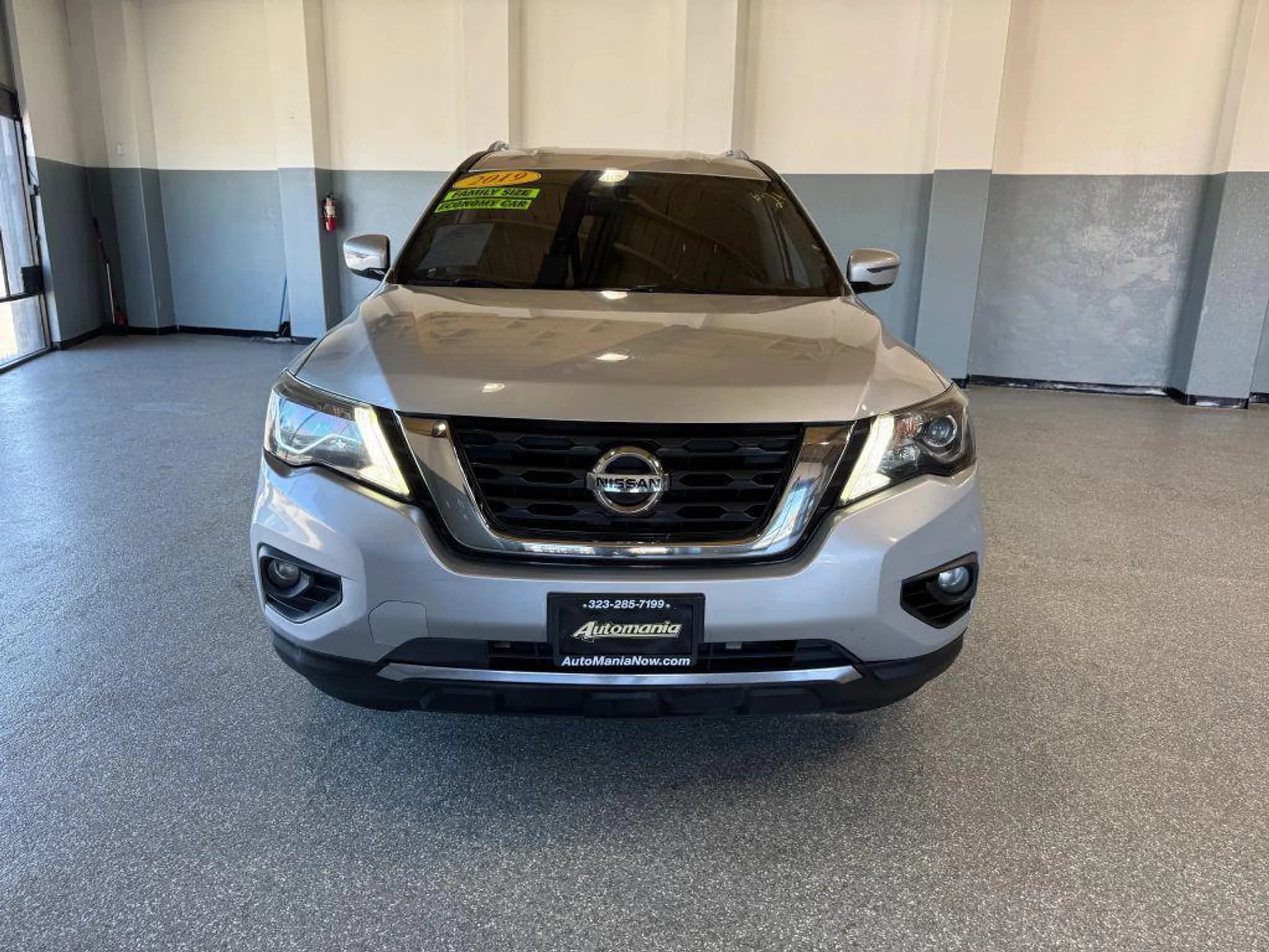 2019 NISSAN Pathfinder SV - Photo 2