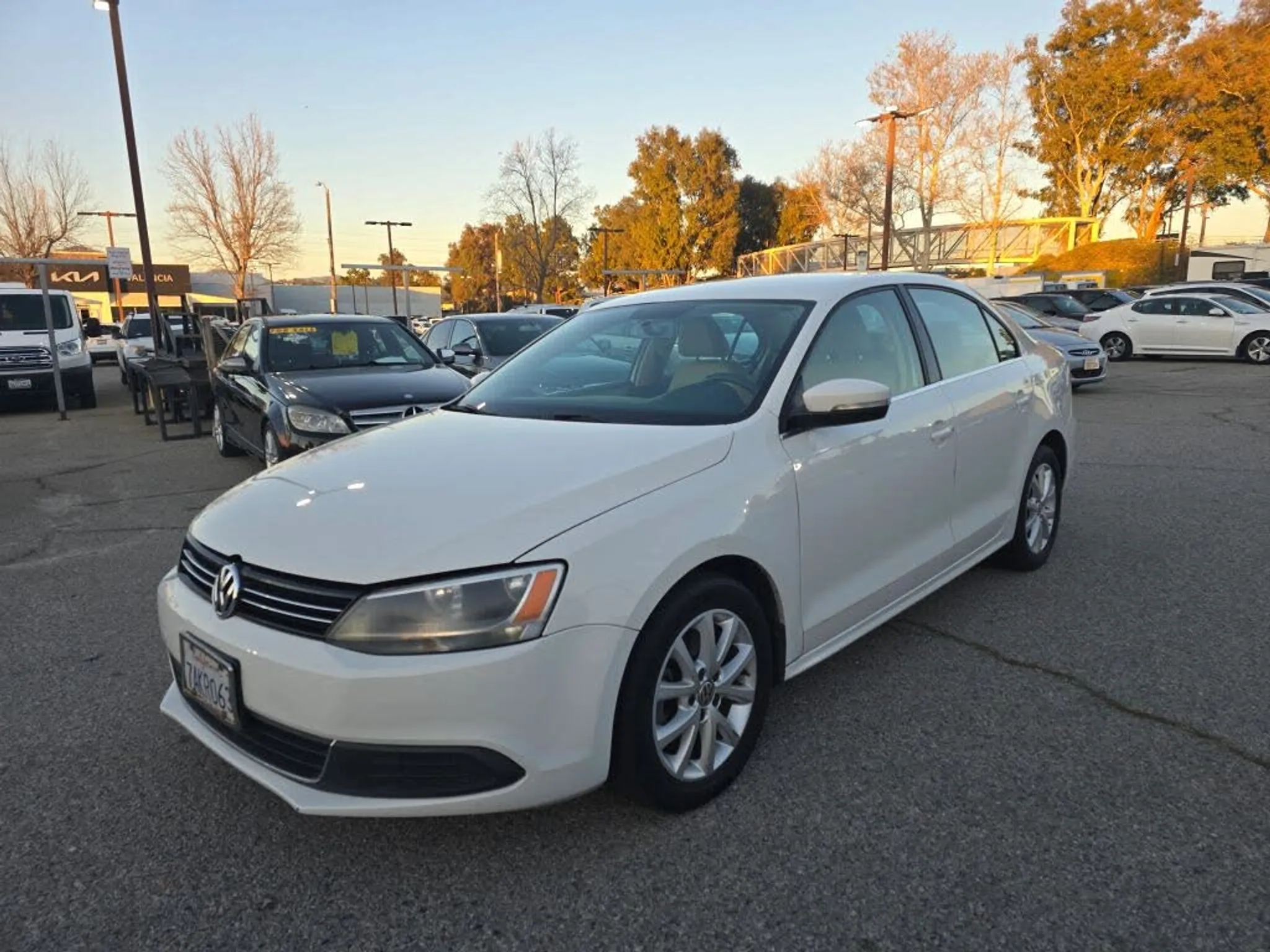 2013 VOLKSWAGEN Jetta Comfortline, Sportline - Photo 1