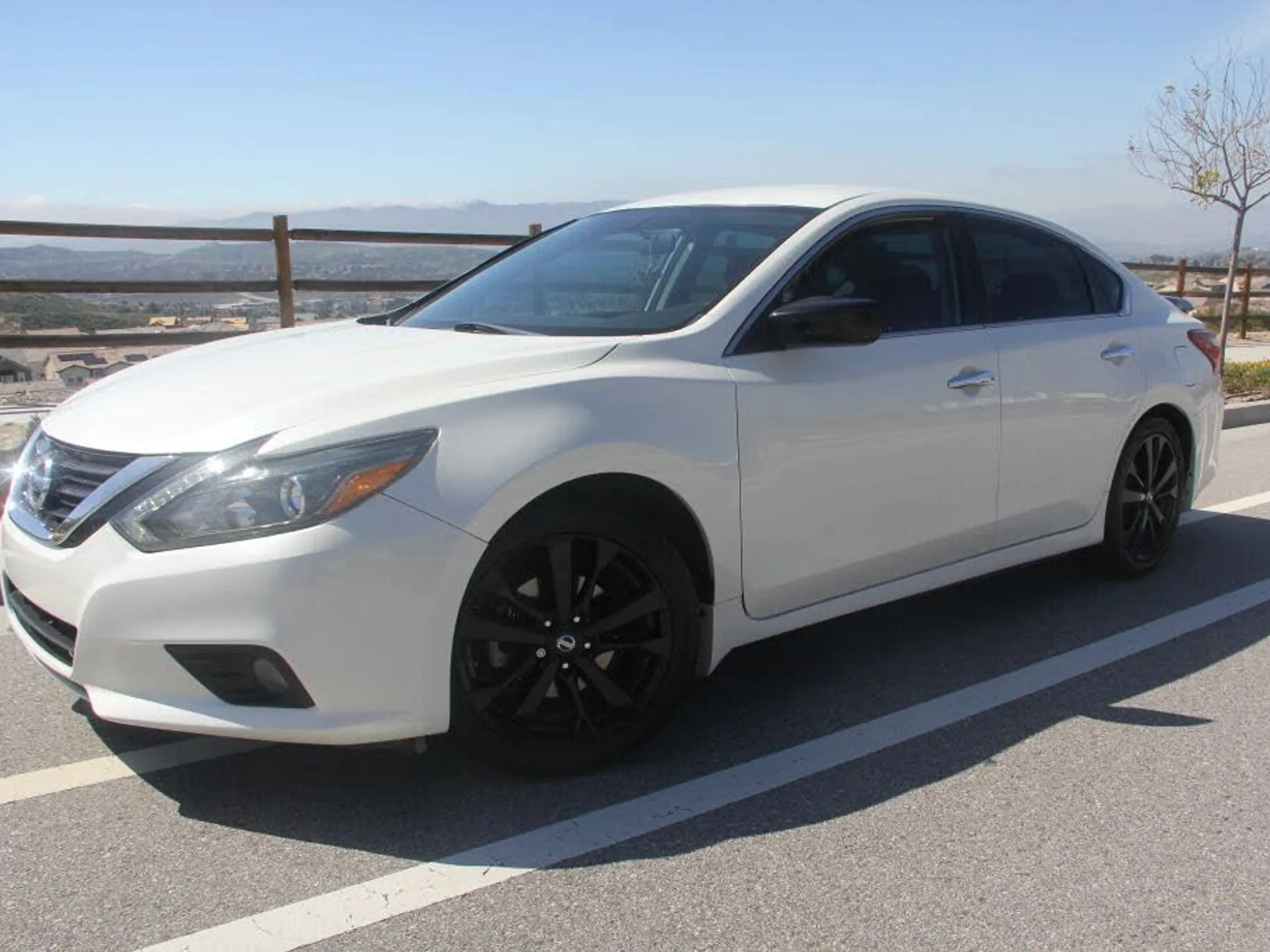 2017 NISSAN Altima 2.5 SR - Photo 1