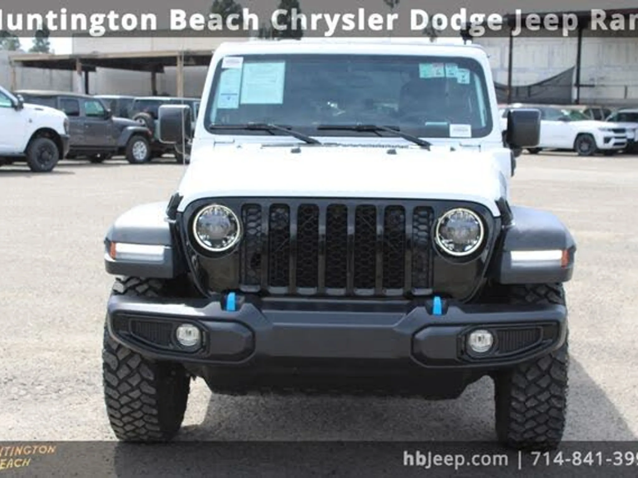 2023 JEEP Wrangler 4XE - Photo 2