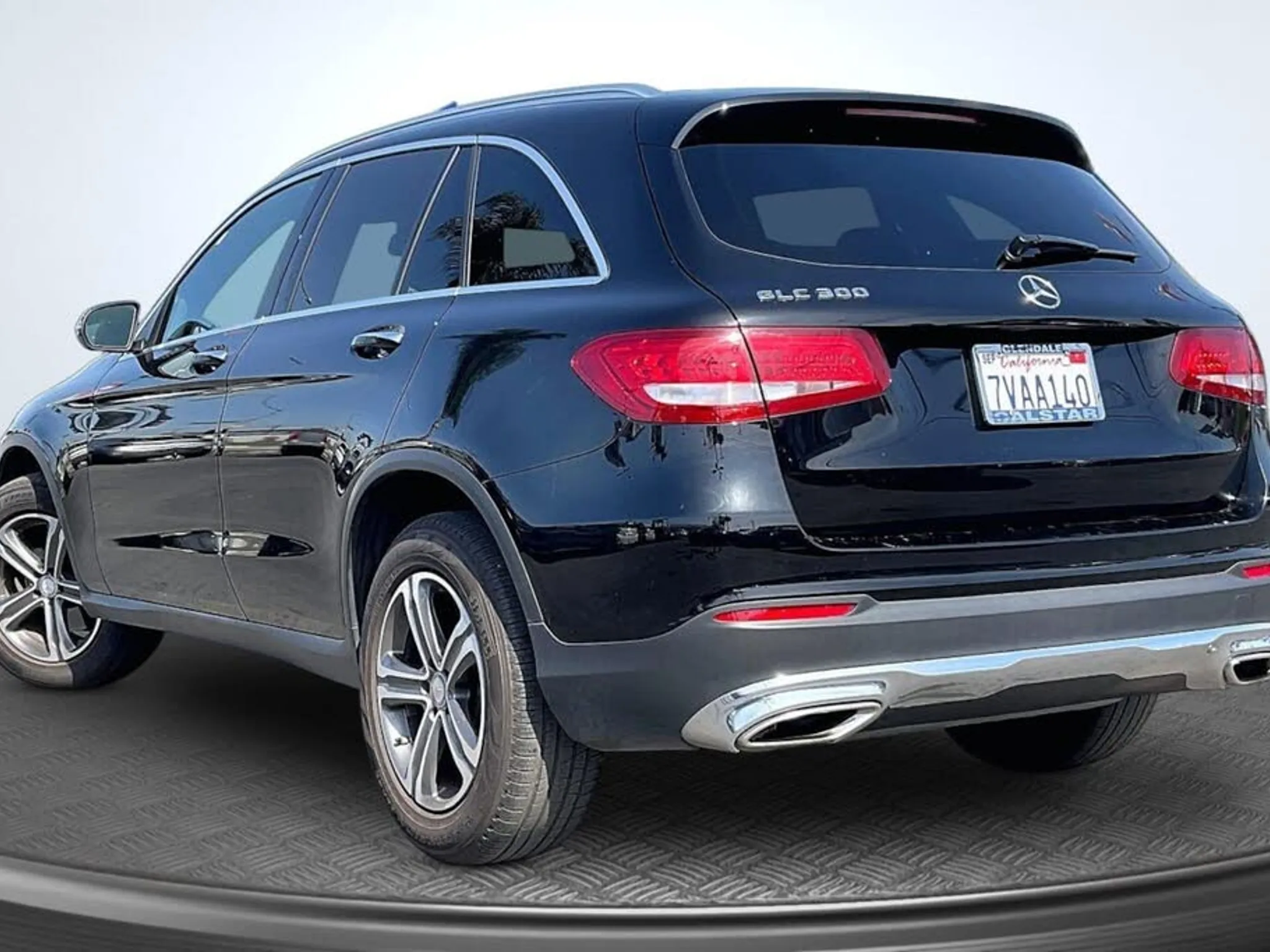 2017 MERCEDES-BENZ GLC-Class GLC300 - Photo 2