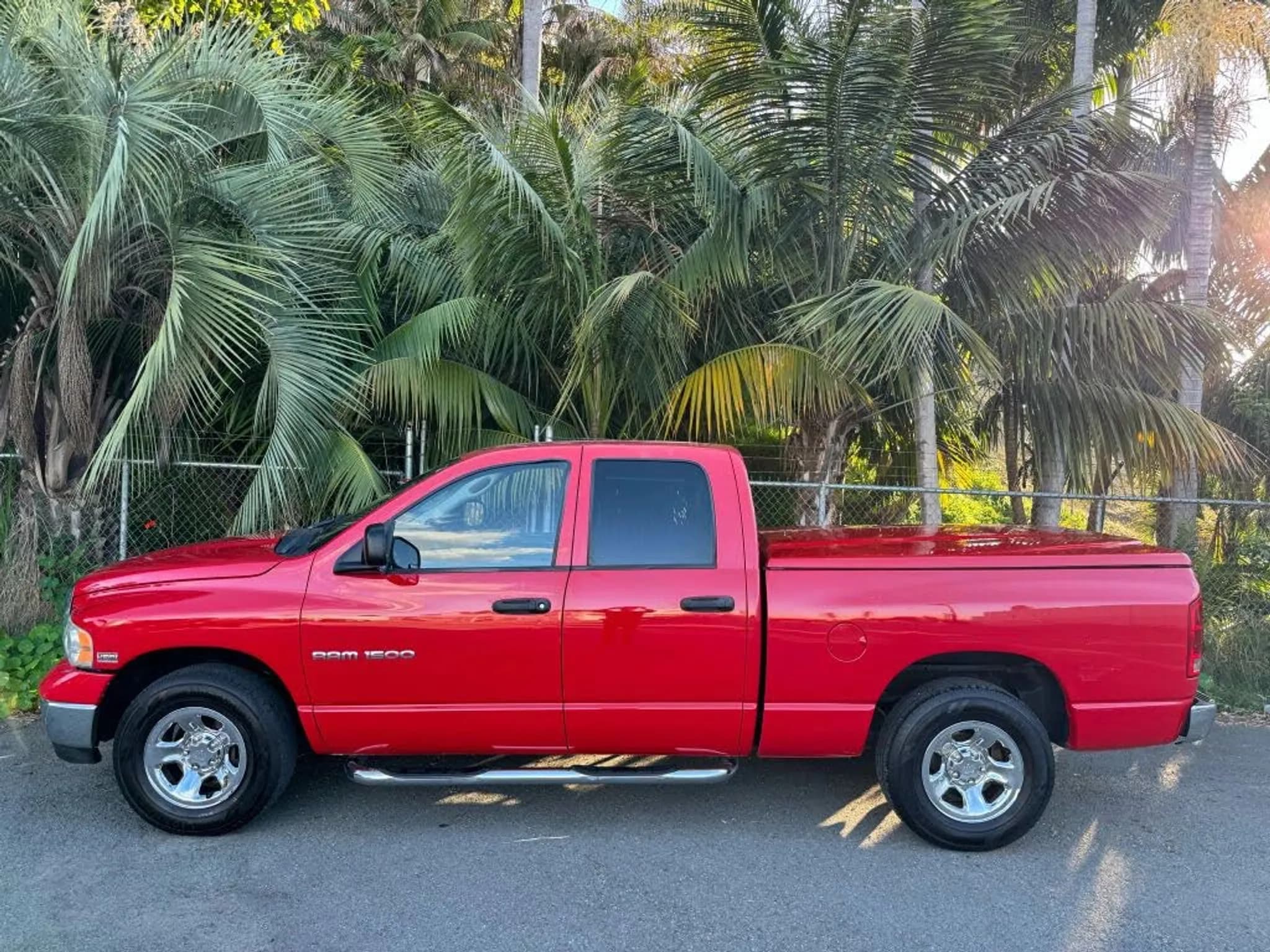 2005 DODGE Ram SLT RWD - Photo 2
