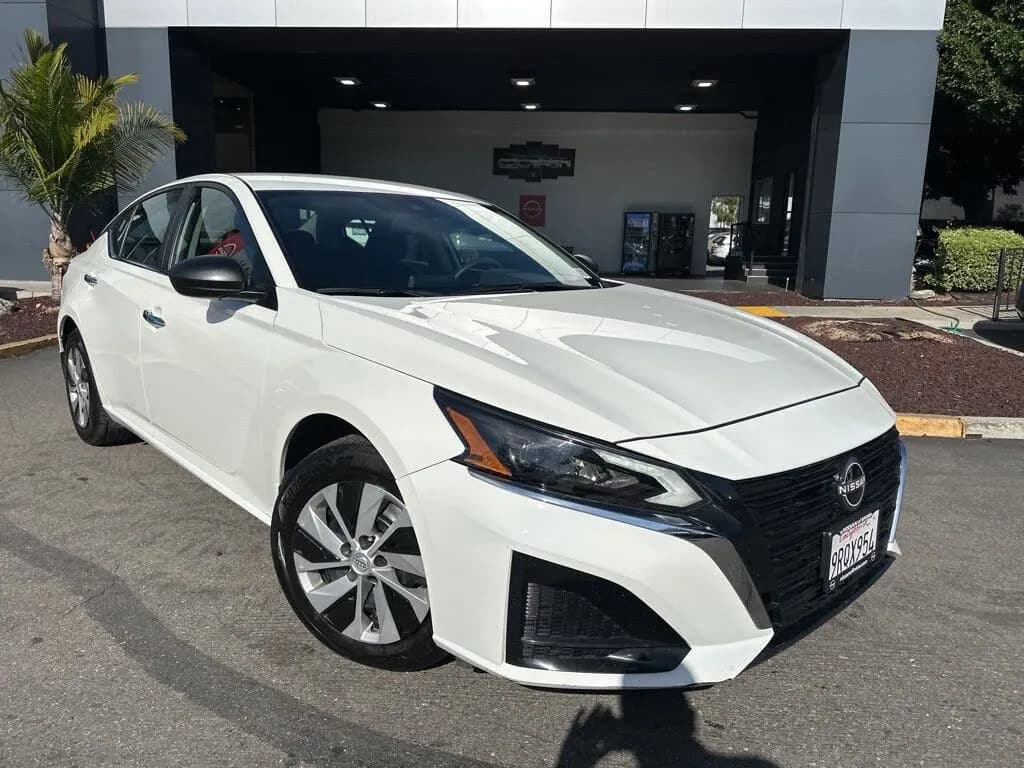 2025 NISSAN Altima
