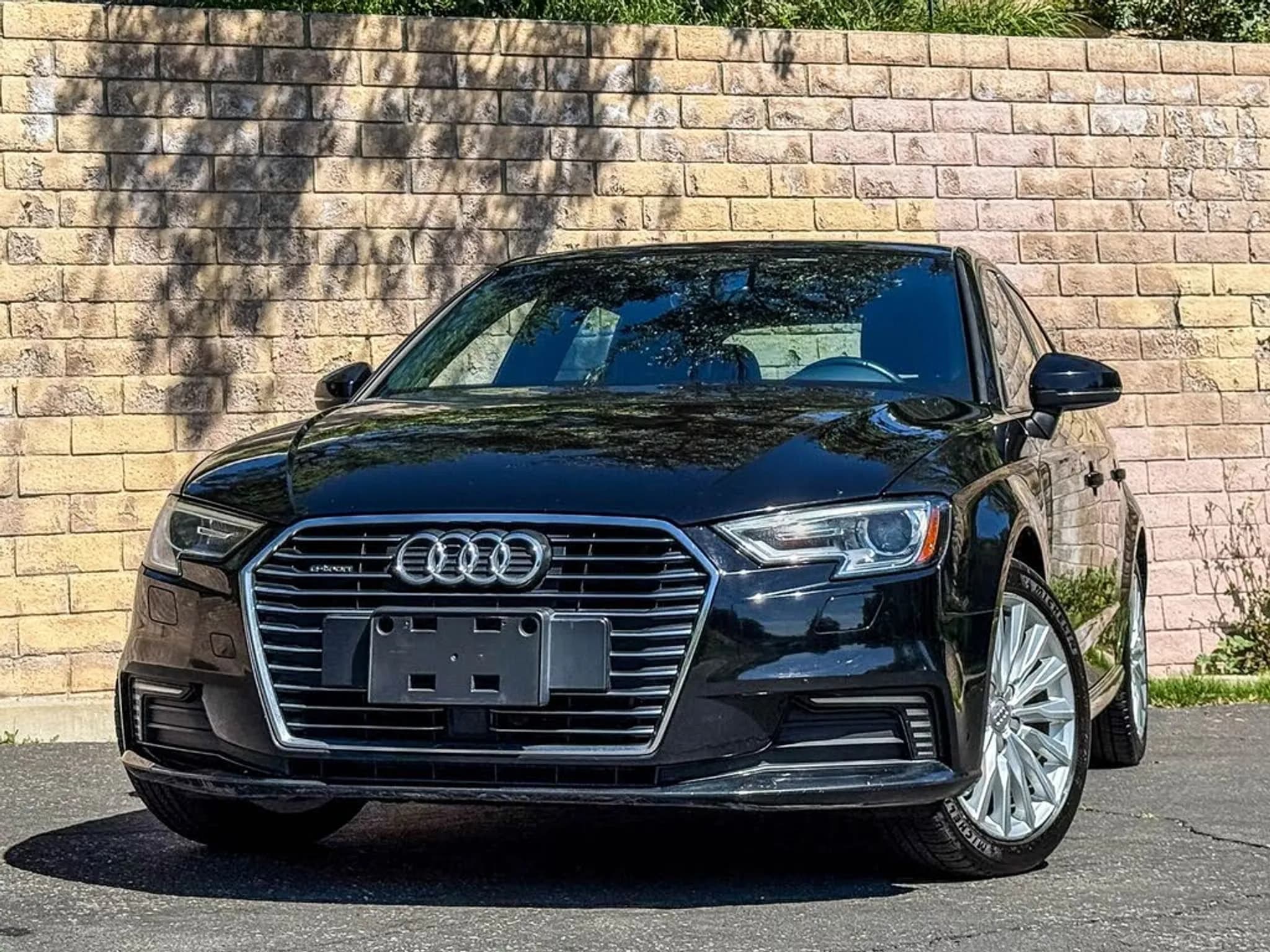 2017 AUDI A3 e-tron Premium - Photo 3