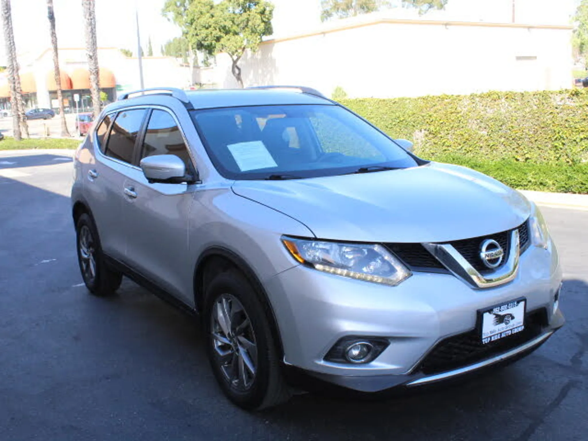 2015 NISSAN Rogue SL - Photo 1