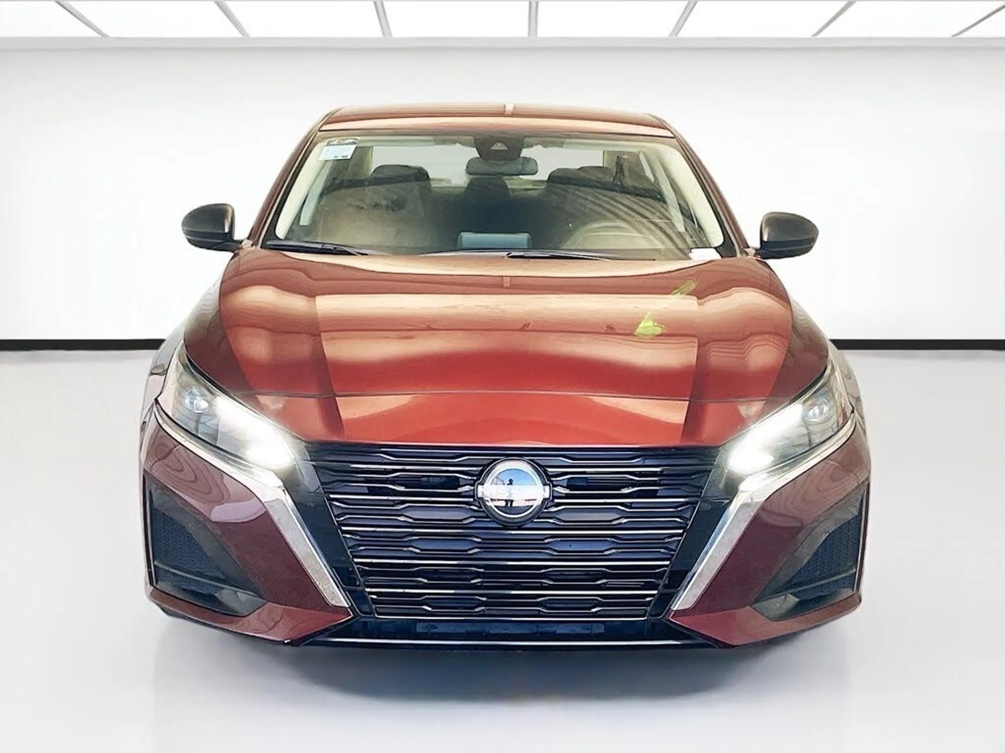 2024 NISSAN Altima SV - Photo 2