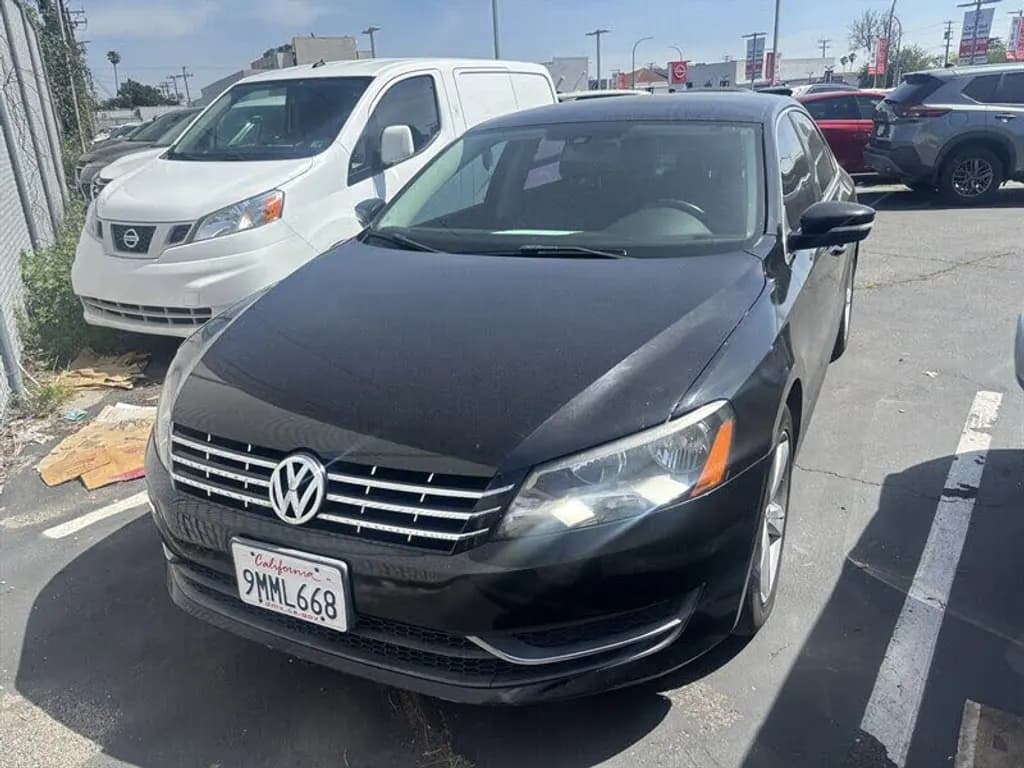 2014 VOLKSWAGEN Passat