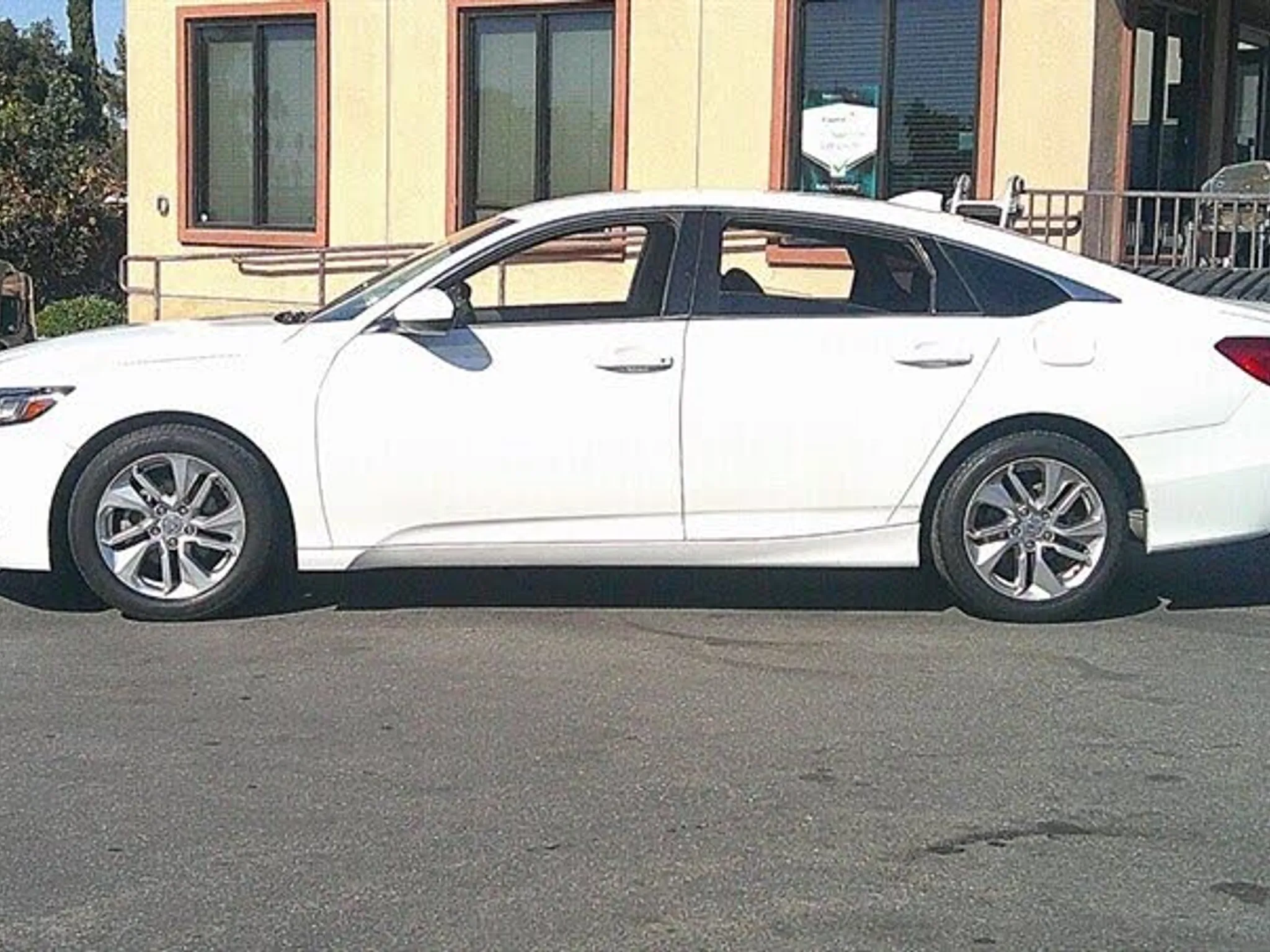 2019 HONDA Accord LX - Photo 3