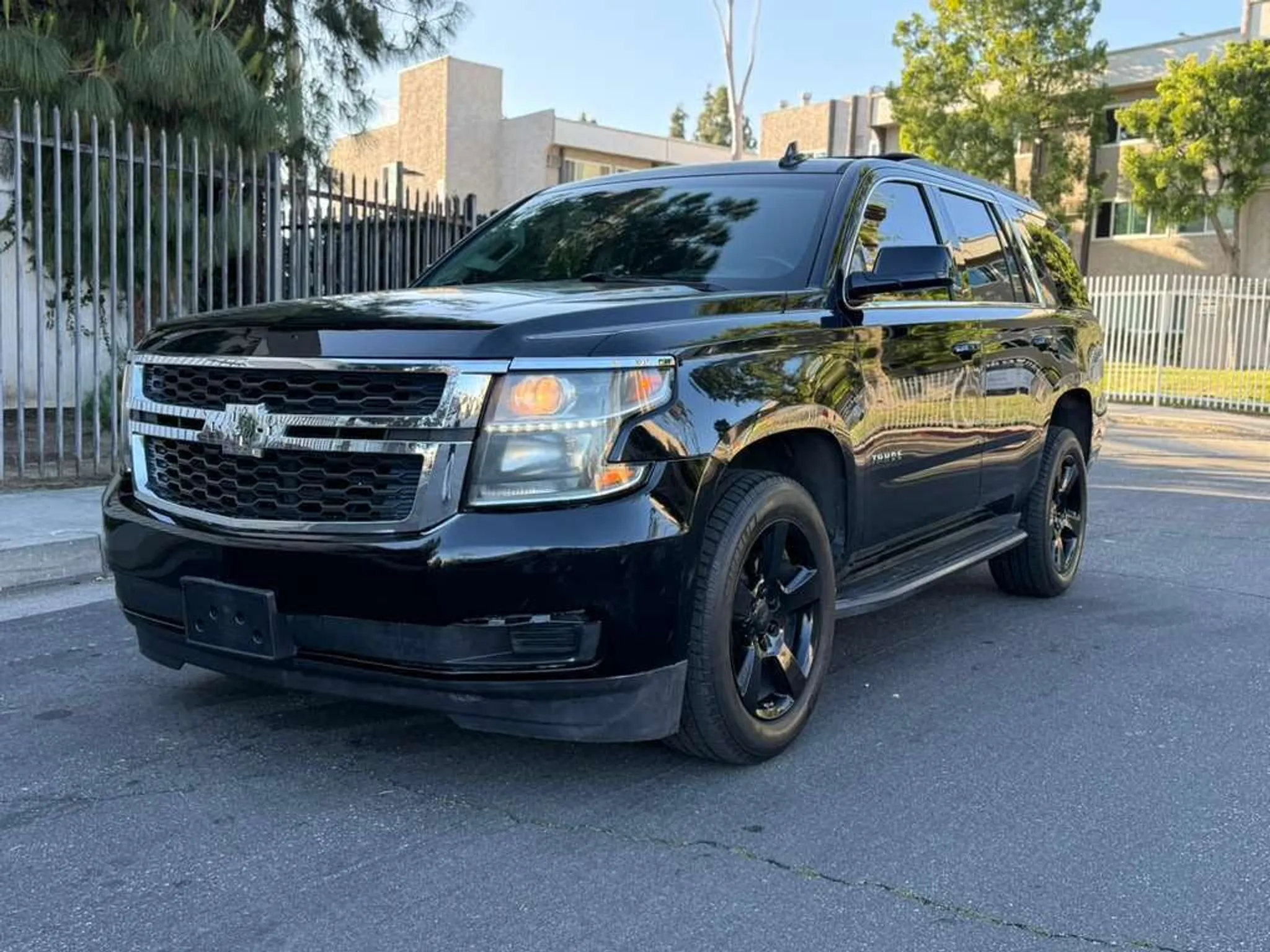 2017 CHEVROLET Tahoe LT - Photo 1
