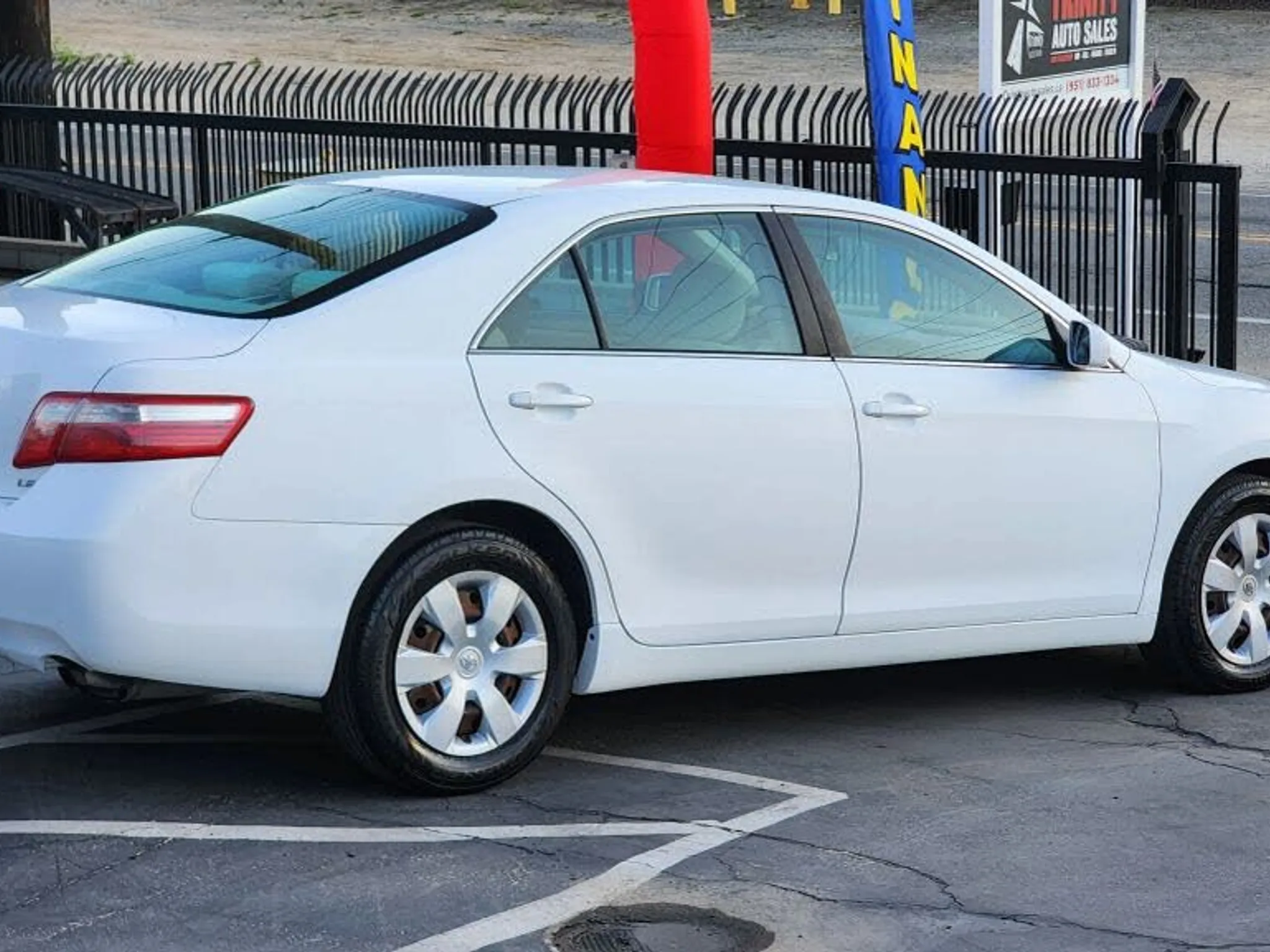 2009 TOYOTA Camry LE - Photo 3