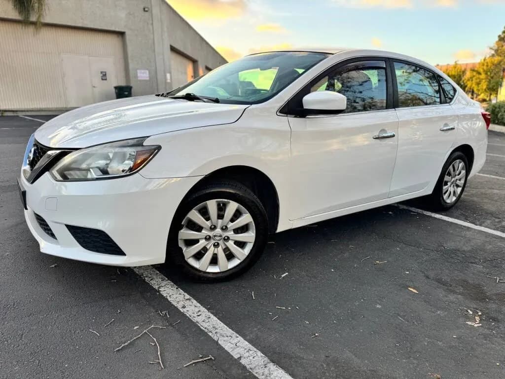 2016 NISSAN Sentra
