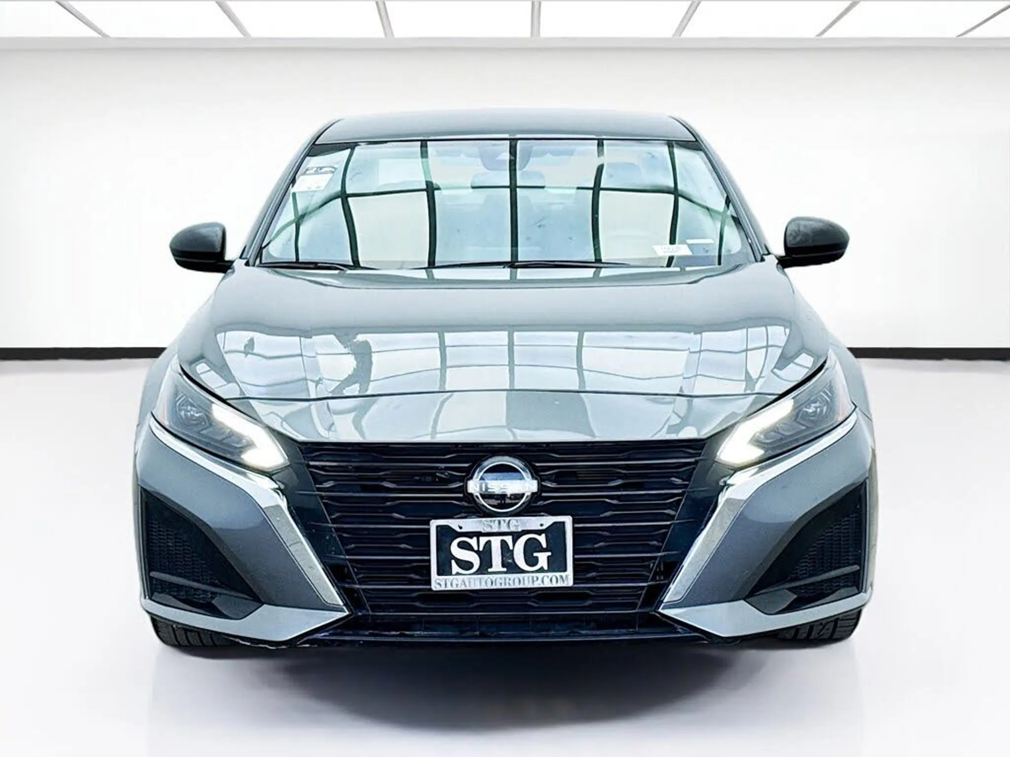 2024 NISSAN Altima SV - Photo 2