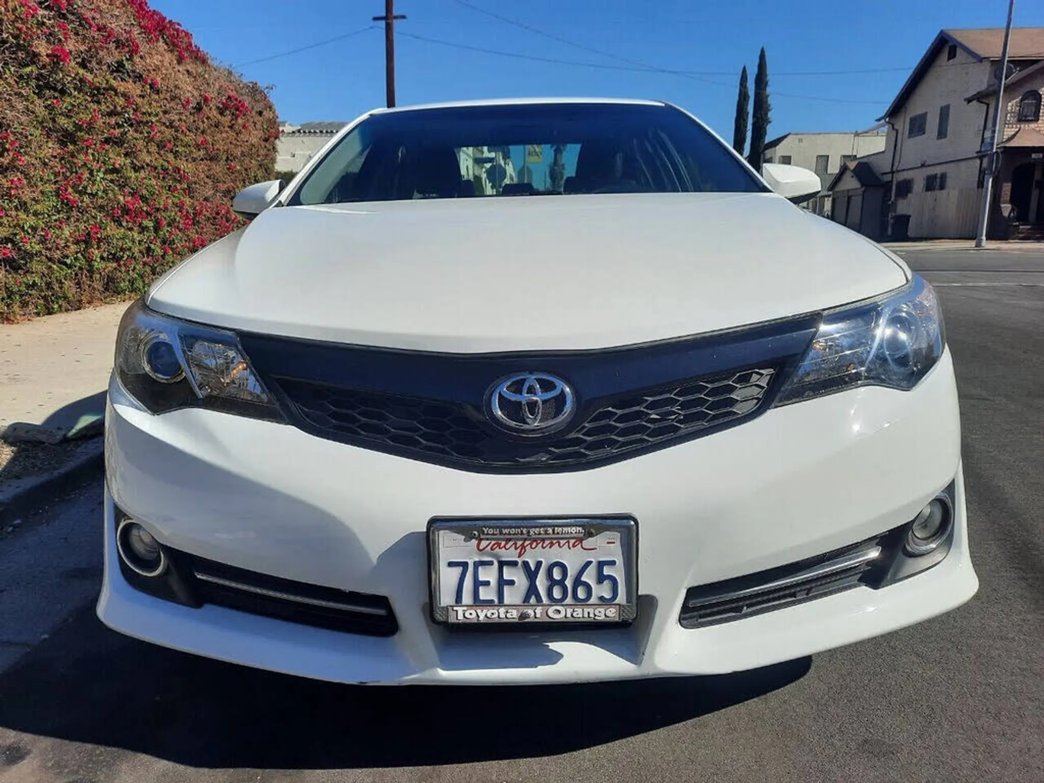 2014 TOYOTA Camry SE - Photo 2